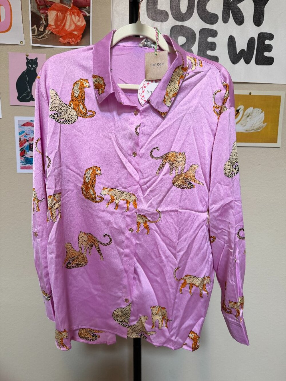 Umgee Cheetah Leopard Print Satin Button Down Blouse Orchid Pink S NWT